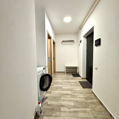 Alquiler de un acogedor apartamento de 2 habitaciones en el distrito de Chiajna, Bucarest, Rumanía
